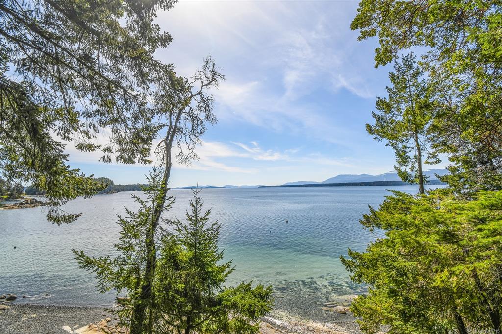 Fourth View of 919 Salal Dr, Mudge Island, BC, A1A 1A1