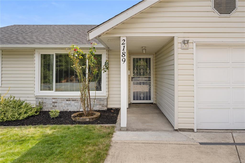 2189 Jingle Pot Rd, 1044717, BC,