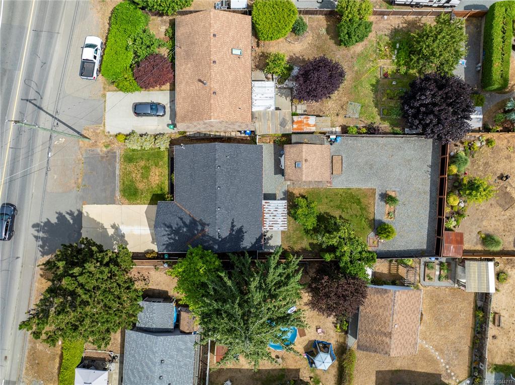 Fifth View of 2189 Jingle Pot Rd, Nanaimo, BC, V9R 6J2