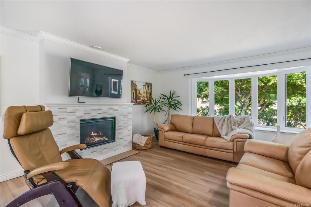 Fifth View of 560 Eaglecrest Dr, Qualicum Beach, BC, V9K 1E3