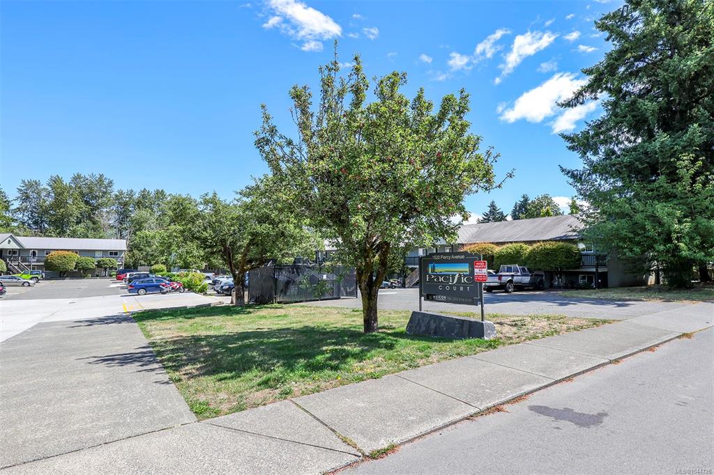 1520 Piercy Ave, 1044728, BC,