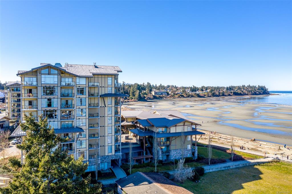 Third View of 181 Beachside Dr, Beach Club Resort, Parksville, BC, V9P 2G5