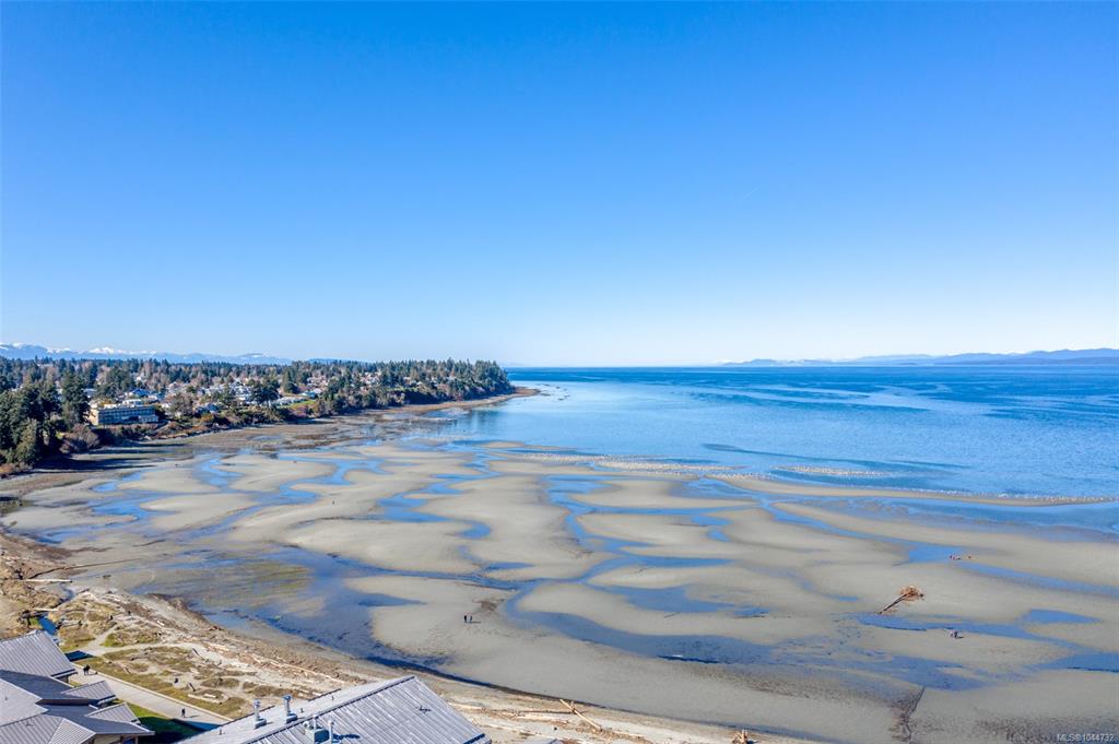 Fifth View of 181 Beachside Dr, Beach Club Resort, Parksville, BC, V9P 2G5
