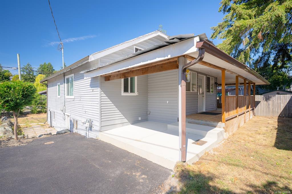 Fifth View of 15 Fourth St, Nanaimo, BC, V9R 1S6