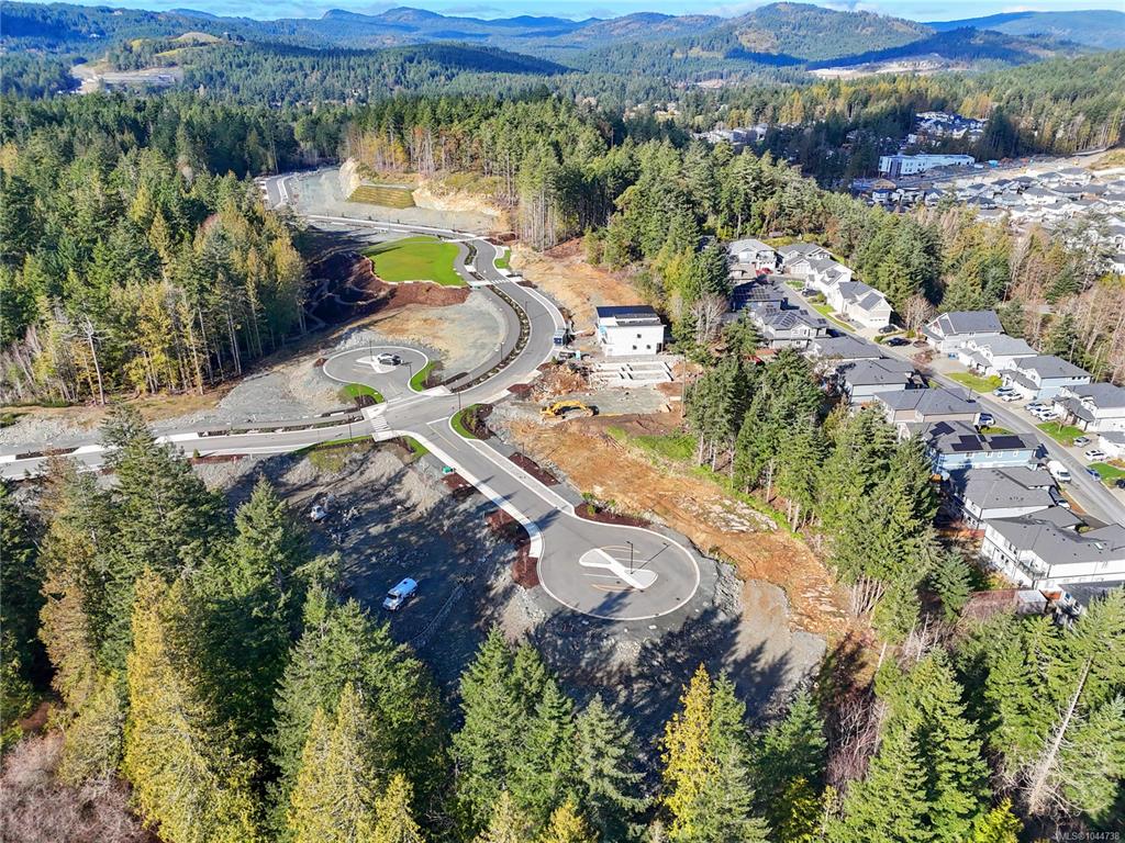 Fifth View of 905 Cauldron Crt, Langford, BC, V9C 0R7