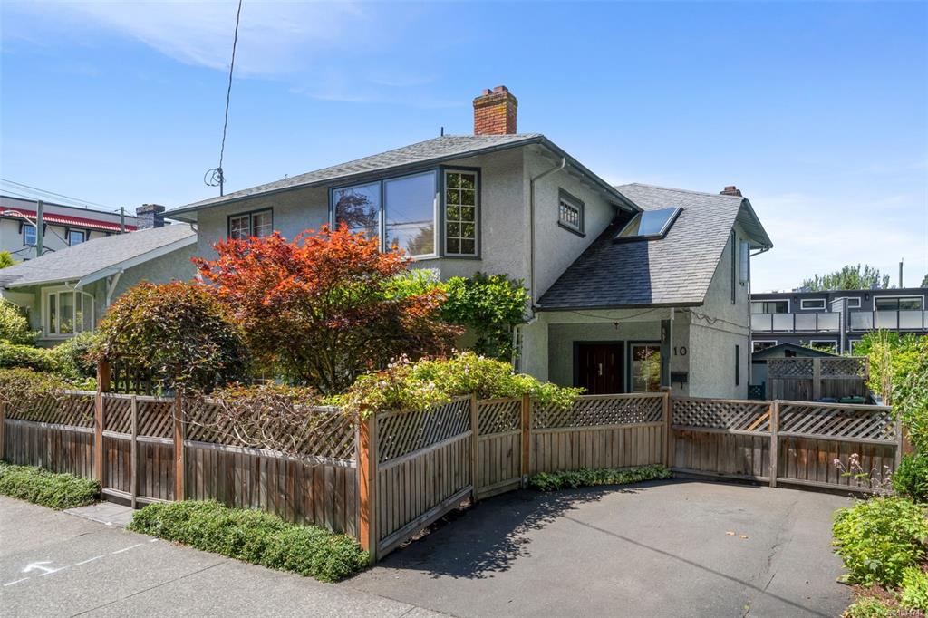 Third View of 410 Government St, Victoria, BC, V8V 2L5