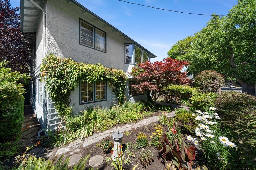 Fifth View of 410 Government St, Victoria, BC, V8V 2L5