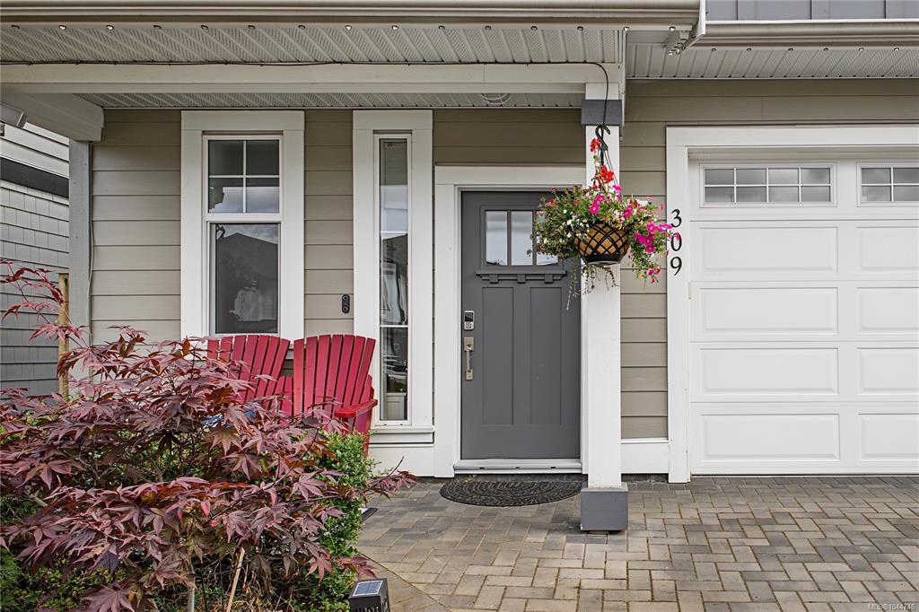 Third View of 309 Seafield Rd, Colwood, BC, V9C 0E7