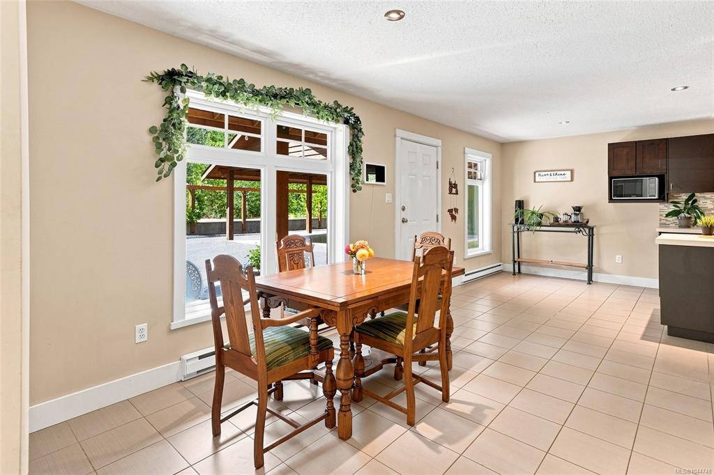 Fifth View of 1704 Matterson Rd, Errington, BC, V0R 1V0
