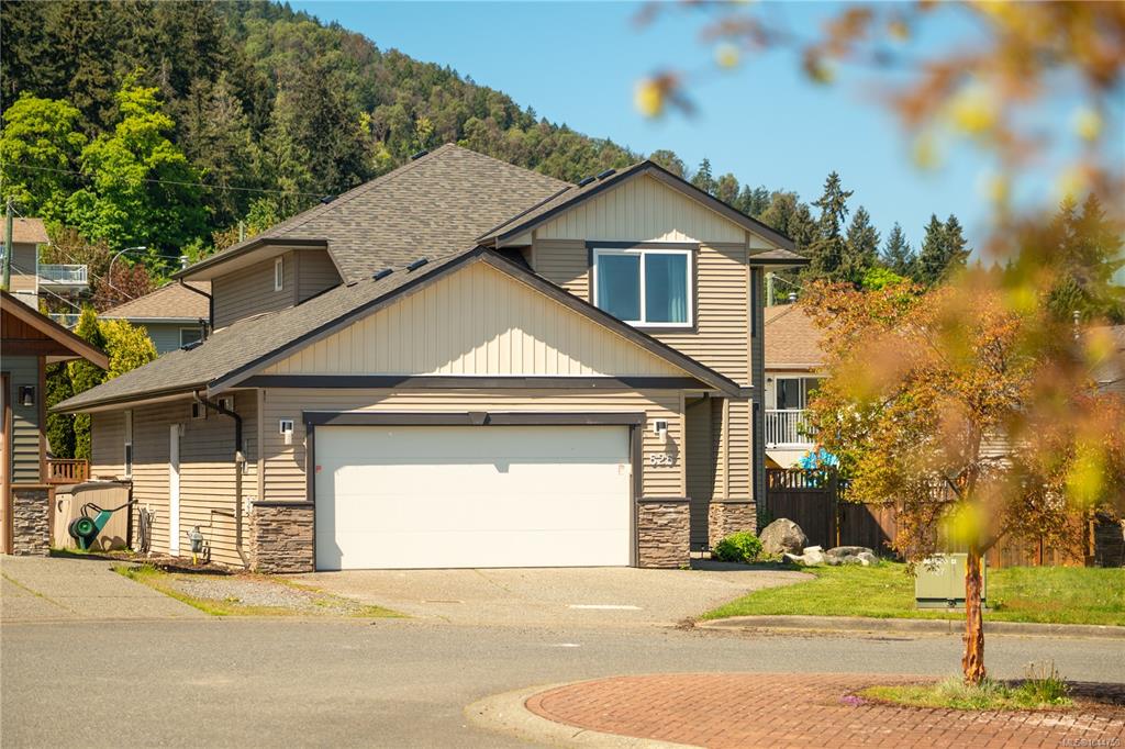 Third View of 525 Ballou Pl, Ladysmith, BC, V9G 2C7