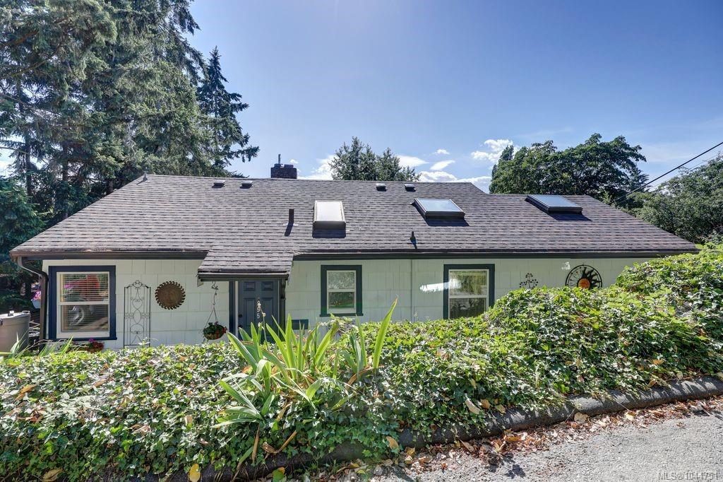 Third View of 995 Franklyn St, Nanaimo, BC, V9R 2Y6