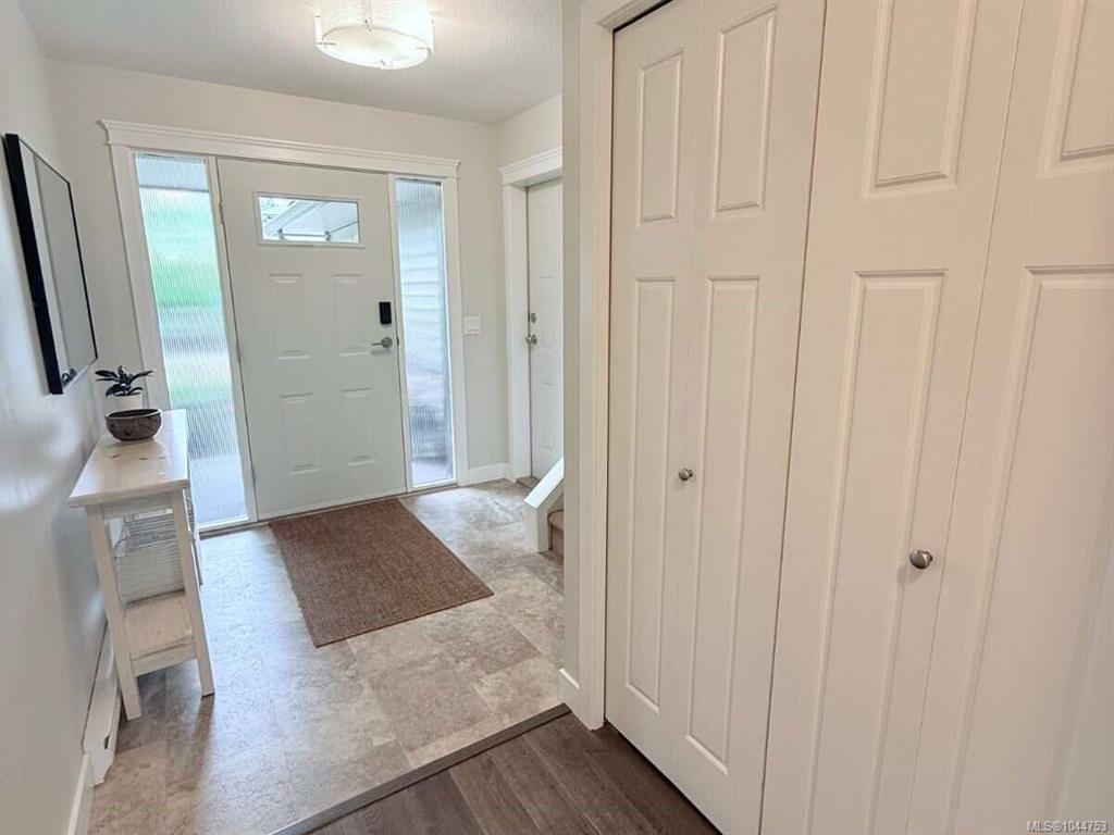 Third View of 4699 Muir Rd, Courtenay, BC, V9N 6A4
