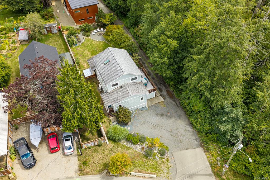 Fifth View of 3220 Sutton Rd, Cumberland, BC, V0R 1S0