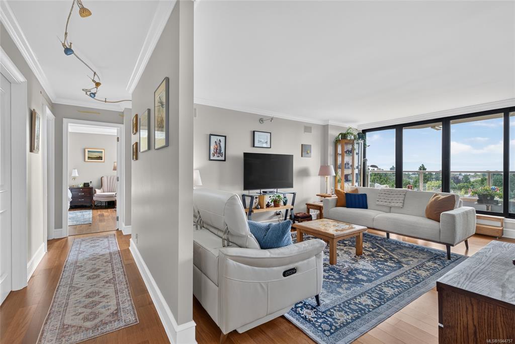 Fifth View of 225 Belleville St, Victoria, BC, V8V 4T9