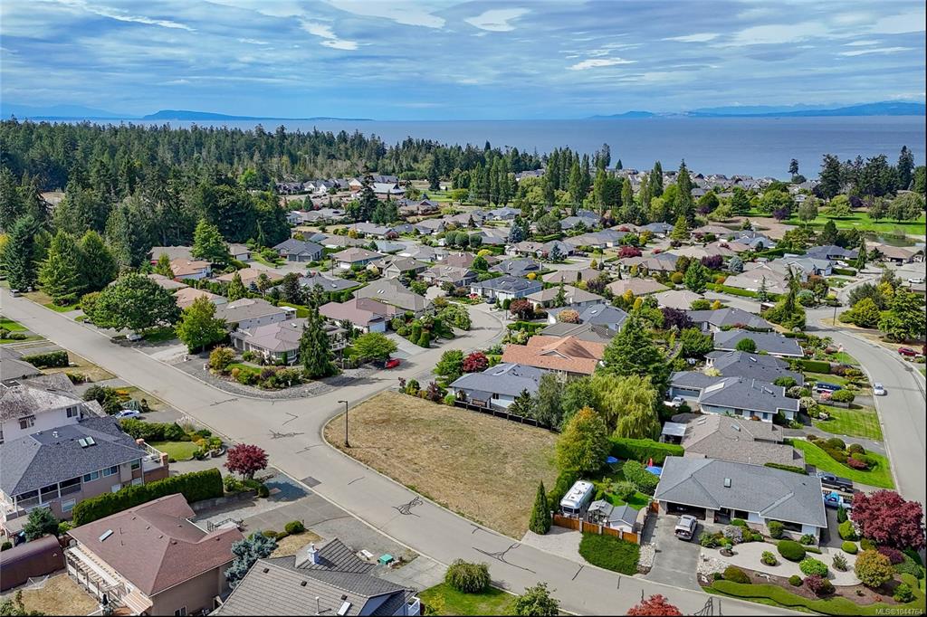 Third View of 599 Tournament Tour, Qualicum Beach, BC, V9K 2J1