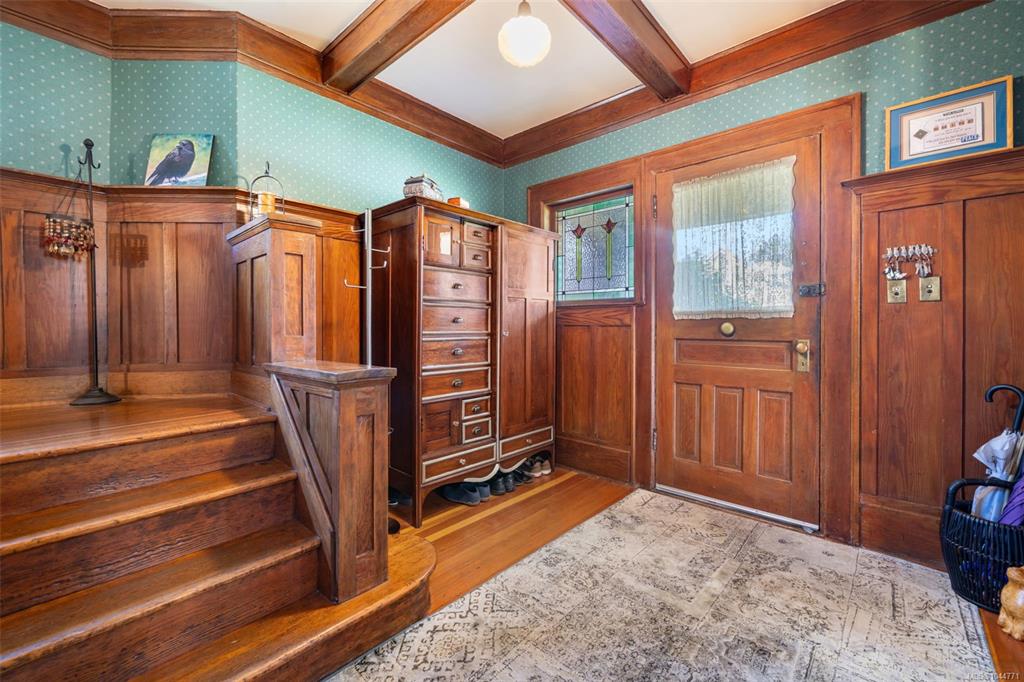 Fifth View of 1271 Mckenzie St, Victoria, BC, V8V 2W6