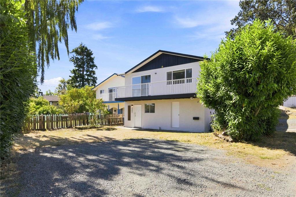 Third View of 2940 Cedar Hill Rd, Victoria, BC, V8T 3H9