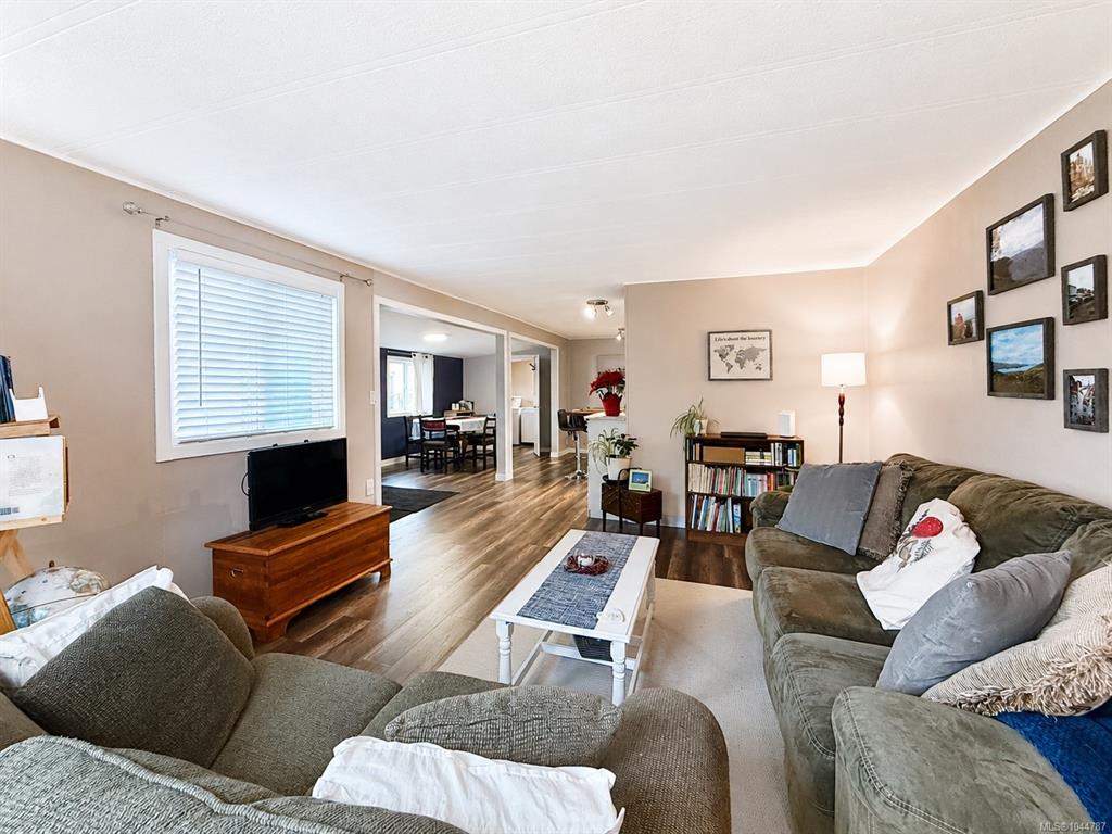 Fourth View of 2700 Woodburn Rd, Woodburn Manufactured Home Park, Campbell River, BC, V9W 4H4