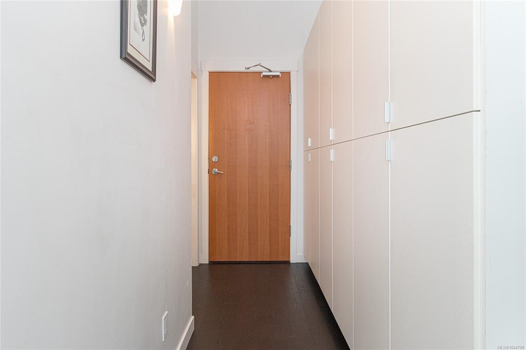Fifth View of 770 Fisgard St, Victoria, BC, V8W 0B8