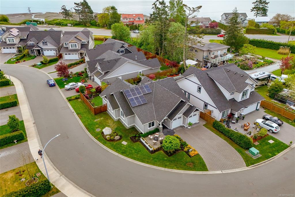 9257 Bakerview Close, 1044792, BC,
