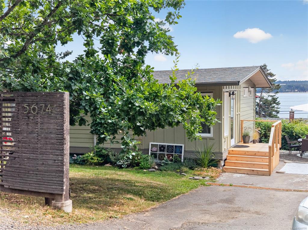5674 Market St, 1044795, BC,