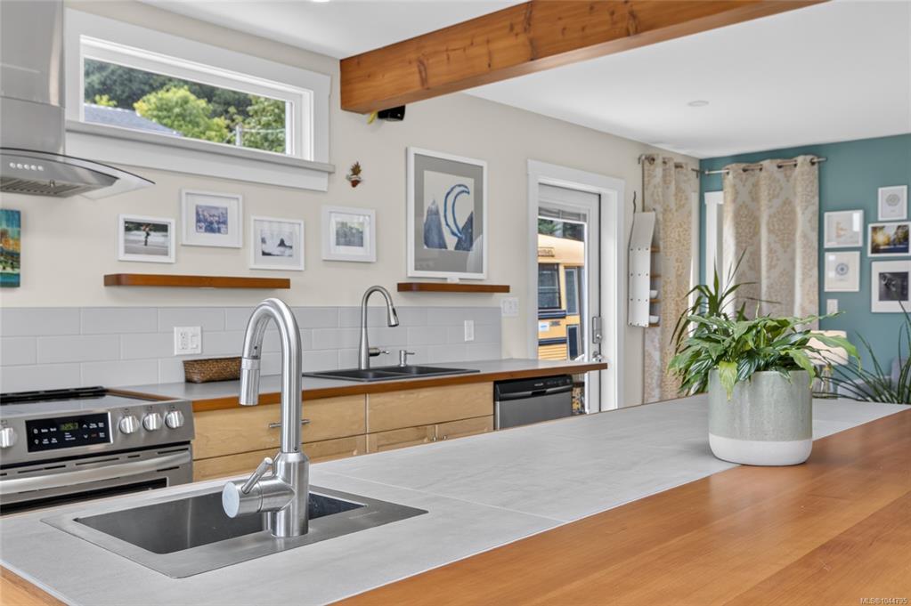 Third View of 5674 Market St, Union Bay, BC, V0R 3B0