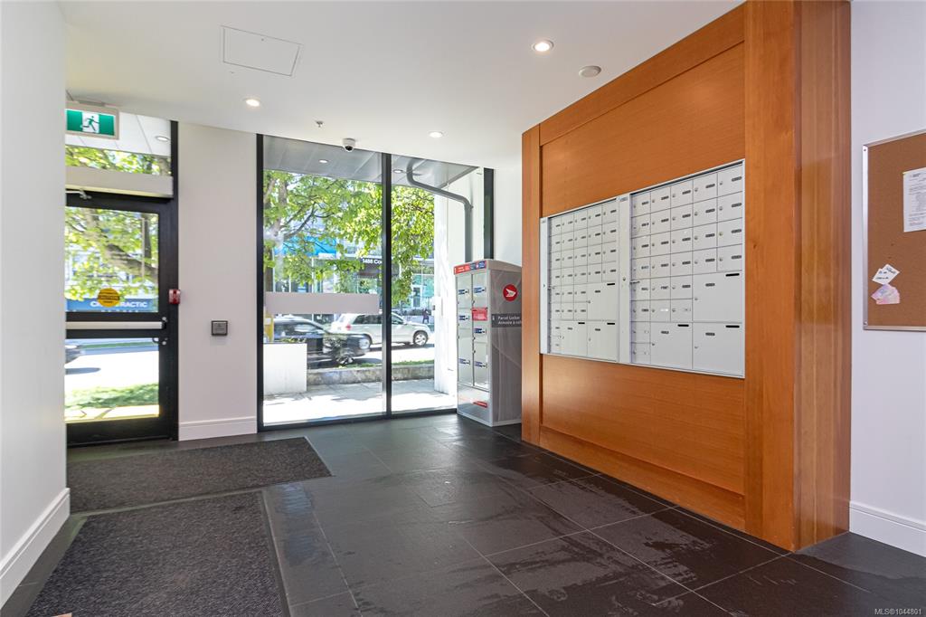 Fifth View of 1411 Cook St, The Wade, Victoria, BC, V8V 0E8