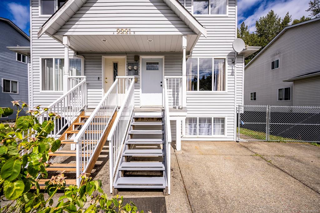 Third View of 2221 Embleton Cres, Courtenay, BC, V9M 8W9
