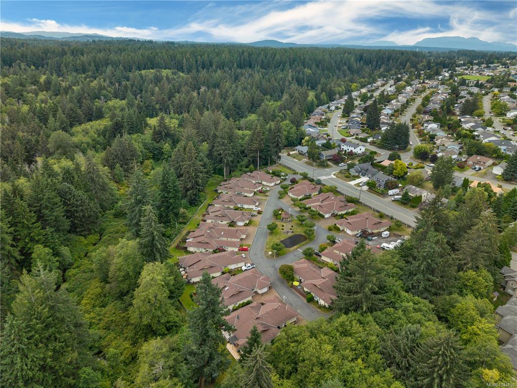 Fifth View of 605 Rockland Rd, Penny Lane, Campbell River, BC, V9W 7X1