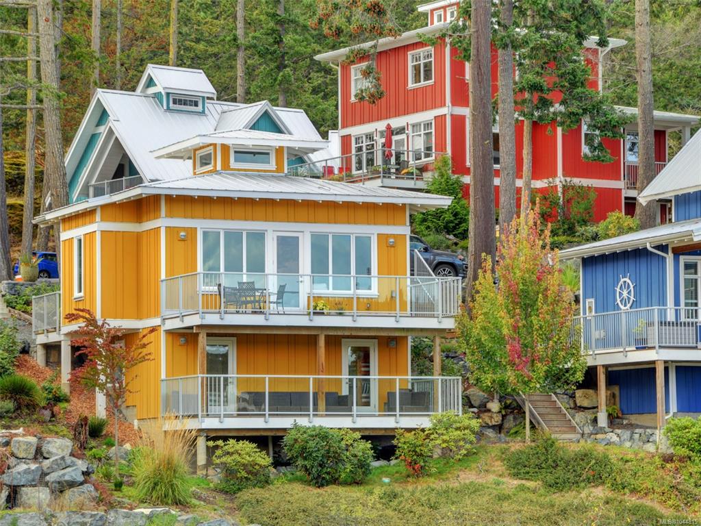 Third View of 125 Hilltop Cres, Sooke, BC, V9Z 1N6
