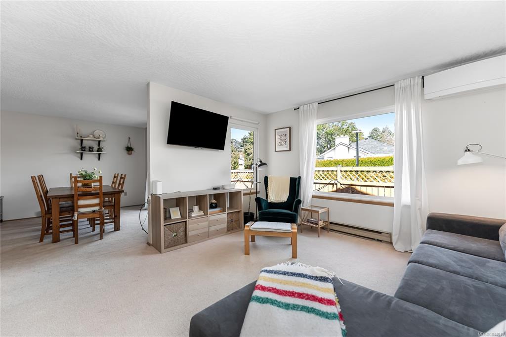 Fourth View of 4125 Interurban Rd, Oak Glen Estates, Saanich, BC, V8Z 4W8