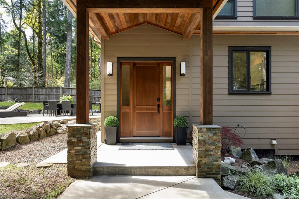Fifth View of 7817 Superior Rd, Lantzville, BC, V0R 2H0