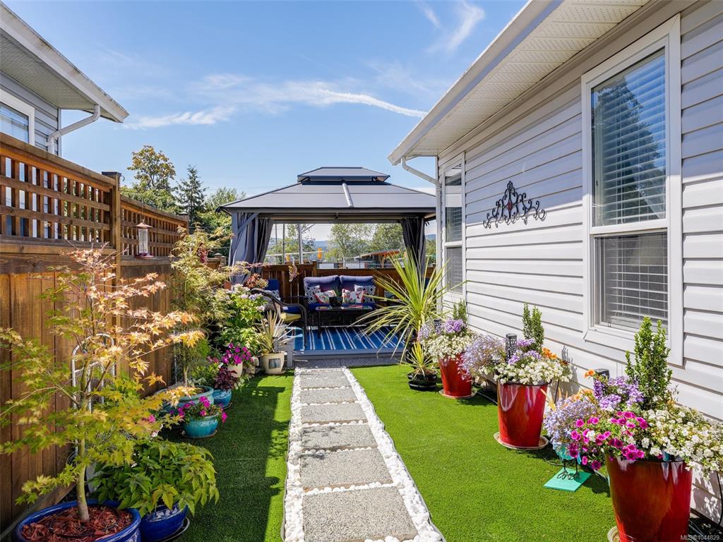 Fourth View of 19 Eagle Lane, Songhees Retirement Park, View Royal, BC, V9A 7M2