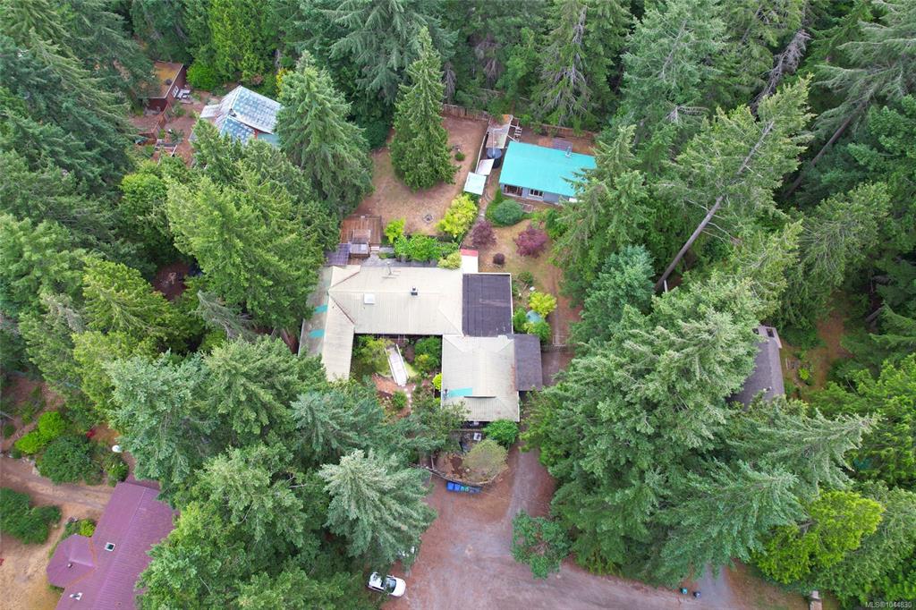 Third View of 395 Lyngail Pl, Gabriola Island, BC, V0R 1X1