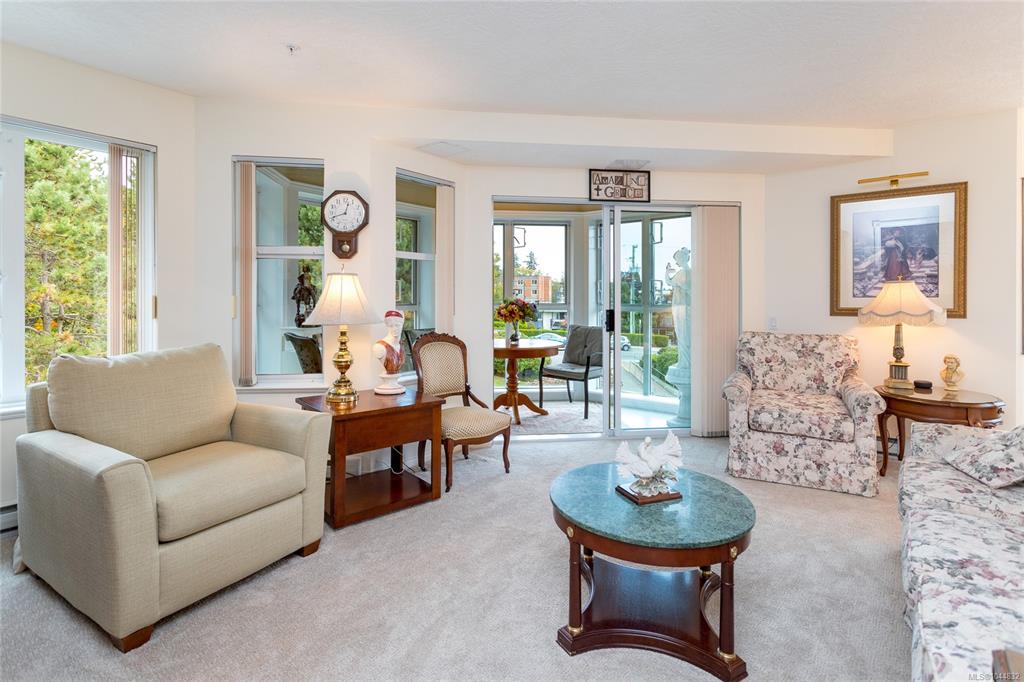Fourth View of 1521 Church Ave, Saanich, BC, V8P 5T7