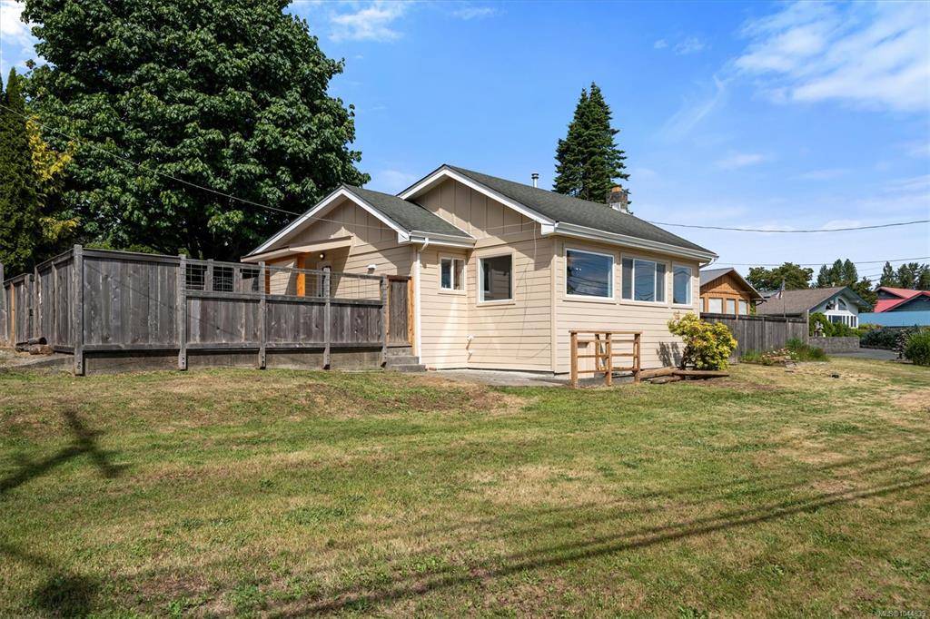 Fourth View of 12 Lynnwood Rd, Campbell River, BC, V9H 1L9
