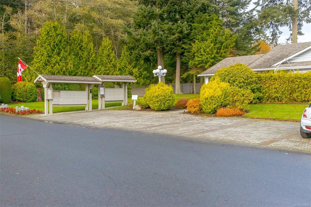 Fifth View of 7583 Central Saanich Rd, Central Saanich, BC, V8M 2B6