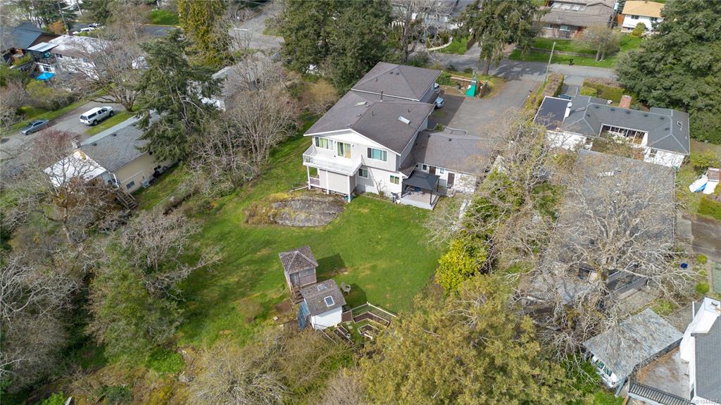 Third View of 863 Parklands Dr, Esquimalt, BC, V9A 4L6