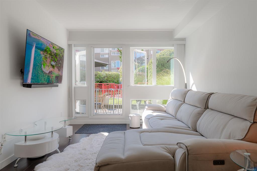 Third View of 99 Chapel St, Studio NA, Nanaimo, BC, V9R 5H3