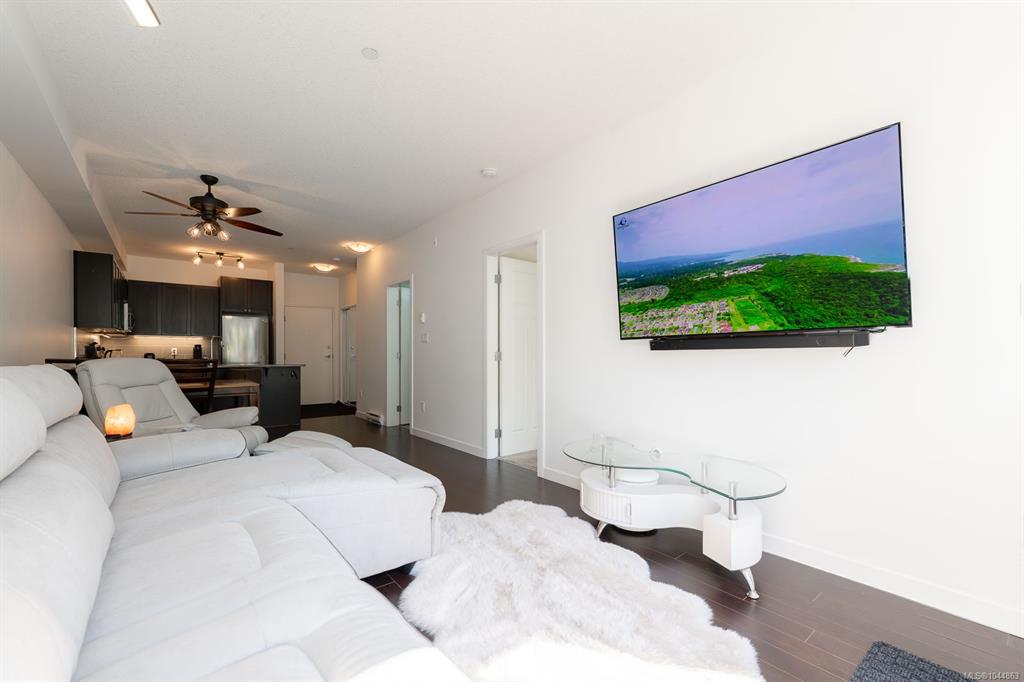 Fourth View of 99 Chapel St, Studio NA, Nanaimo, BC, V9R 5H3
