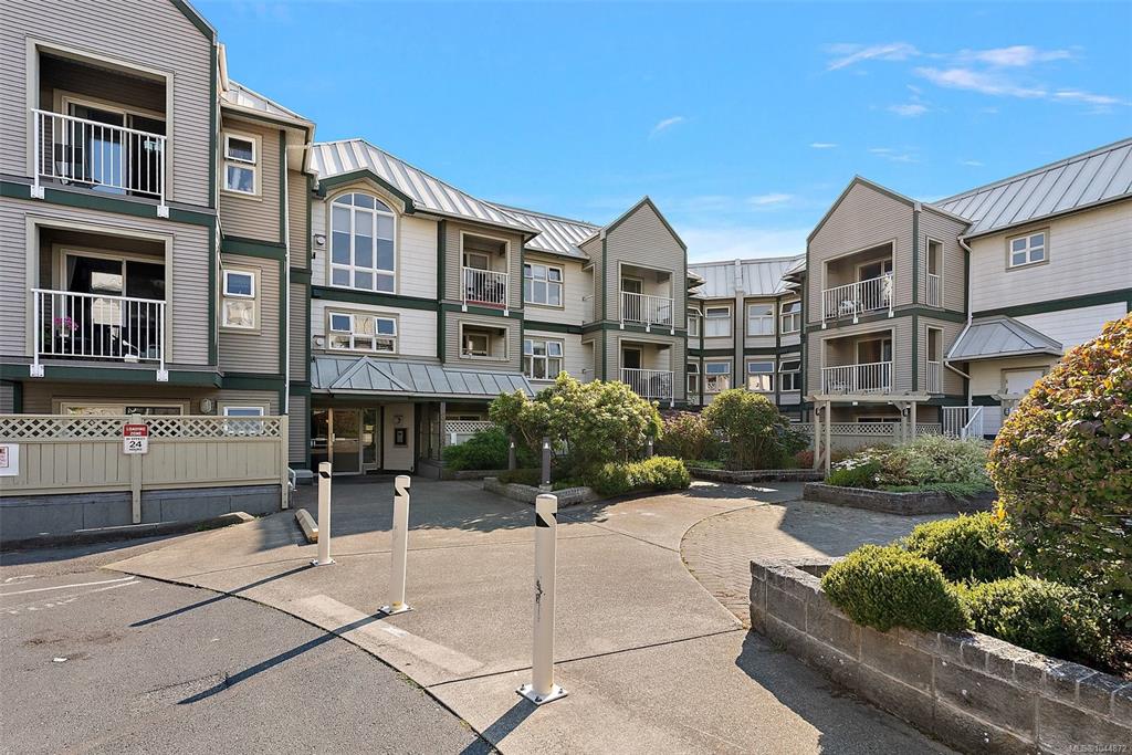 Fourth View of 3008 Washington Ave, Carrington Court, Victoria, BC, V9A 1P6