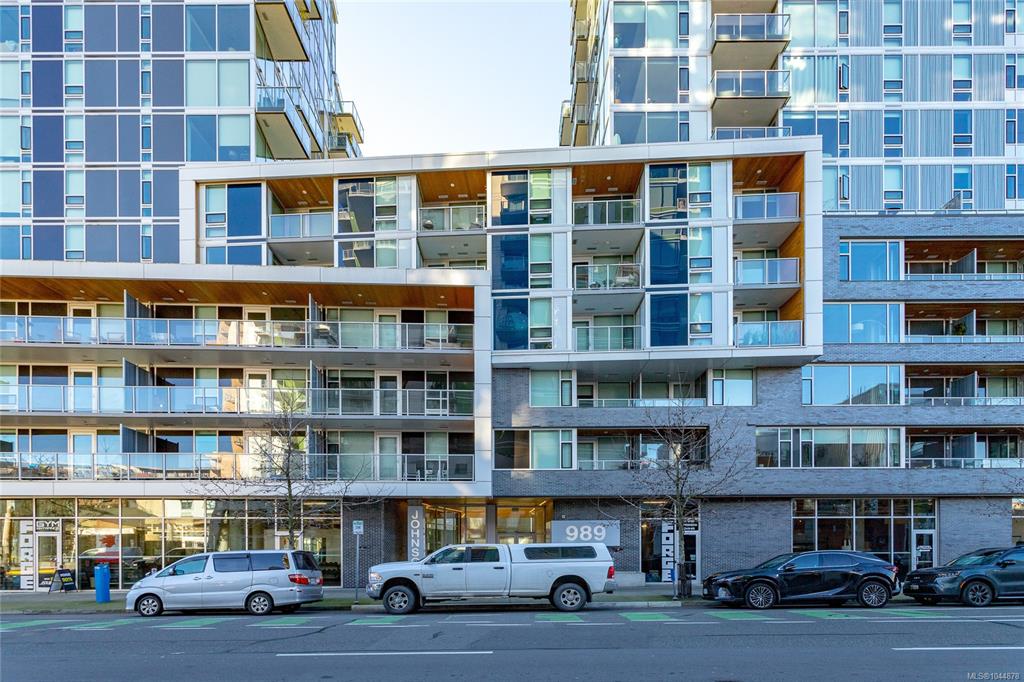Third View of 989 Johnson St, Victoria, BC, V8V 0E3