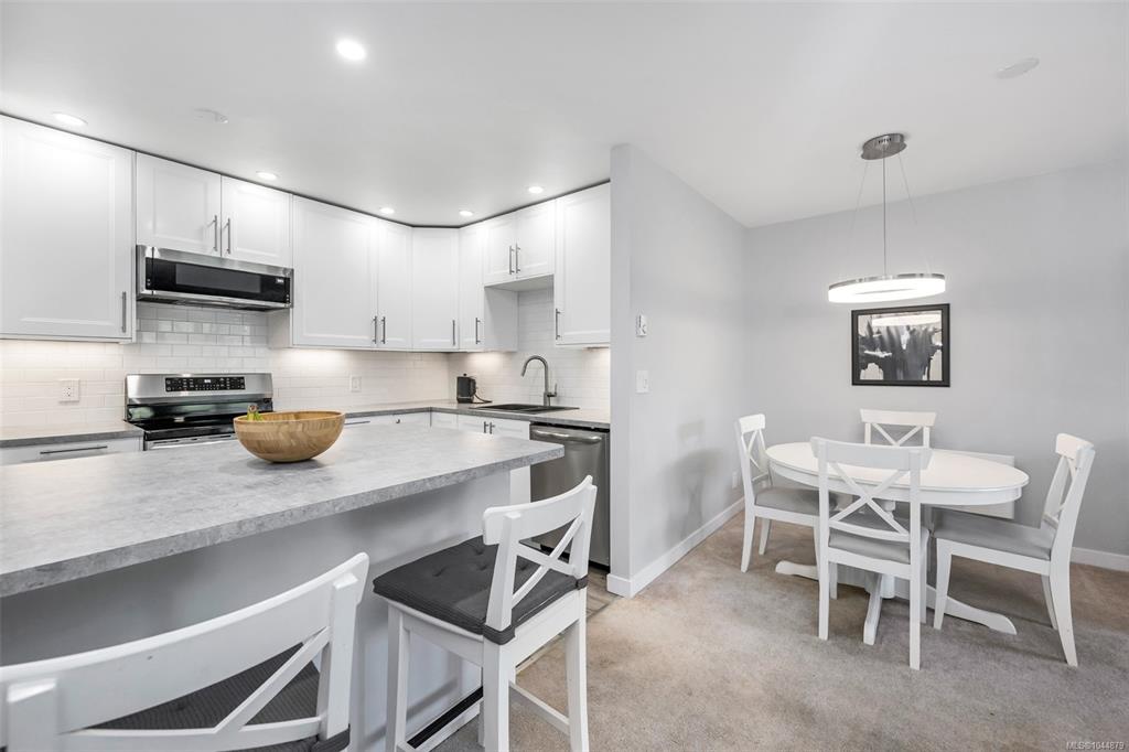 3900 Shelbourne St, 1044879, BC,