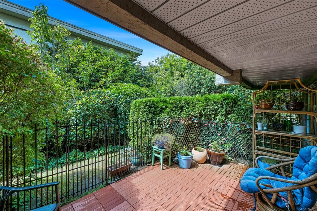 Fifth View of 1223 Johnson St, Victoria, BC, V8V 3N9
