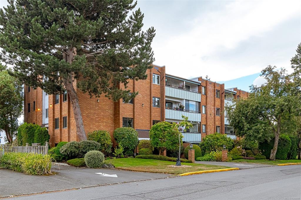 853 Selkirk Ave, 1044888, BC,