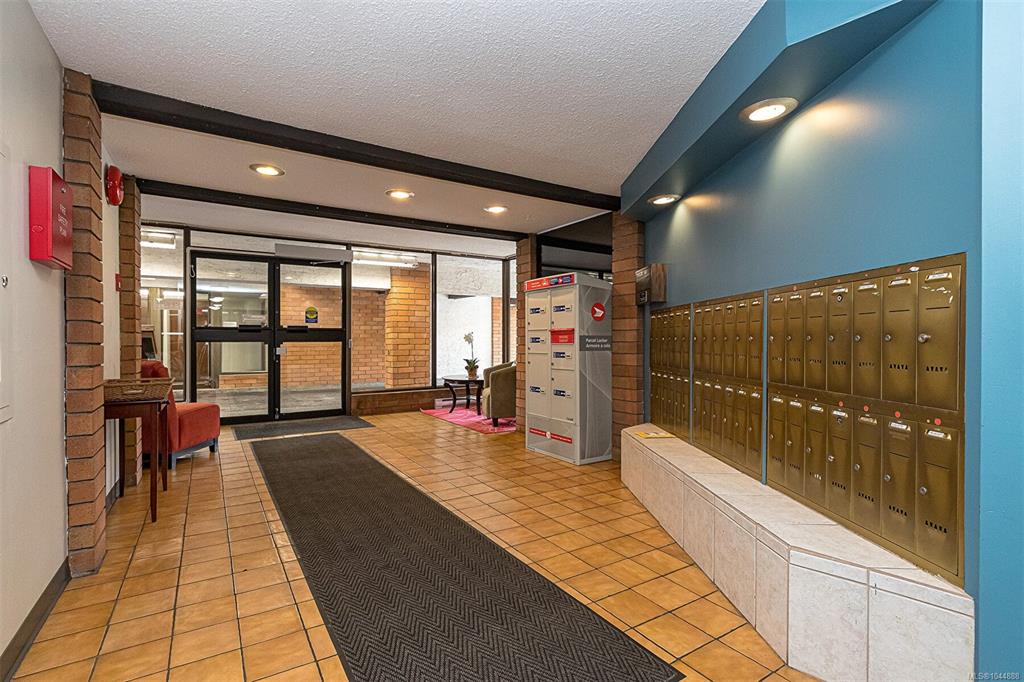 Fifth View of 853 Selkirk Ave, Lord Selkirk Estate, Esquimalt, BC, V9A 2T7