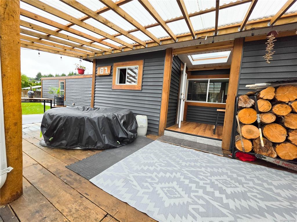 Fourth View of 5250 Beaver Harbour Rd, Port Hardy, BC, V0N 2P0
