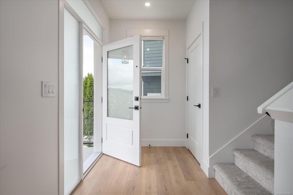 Fifth View of 3802 Marjorie Way, Nanaimo, BC, V9T 0K3