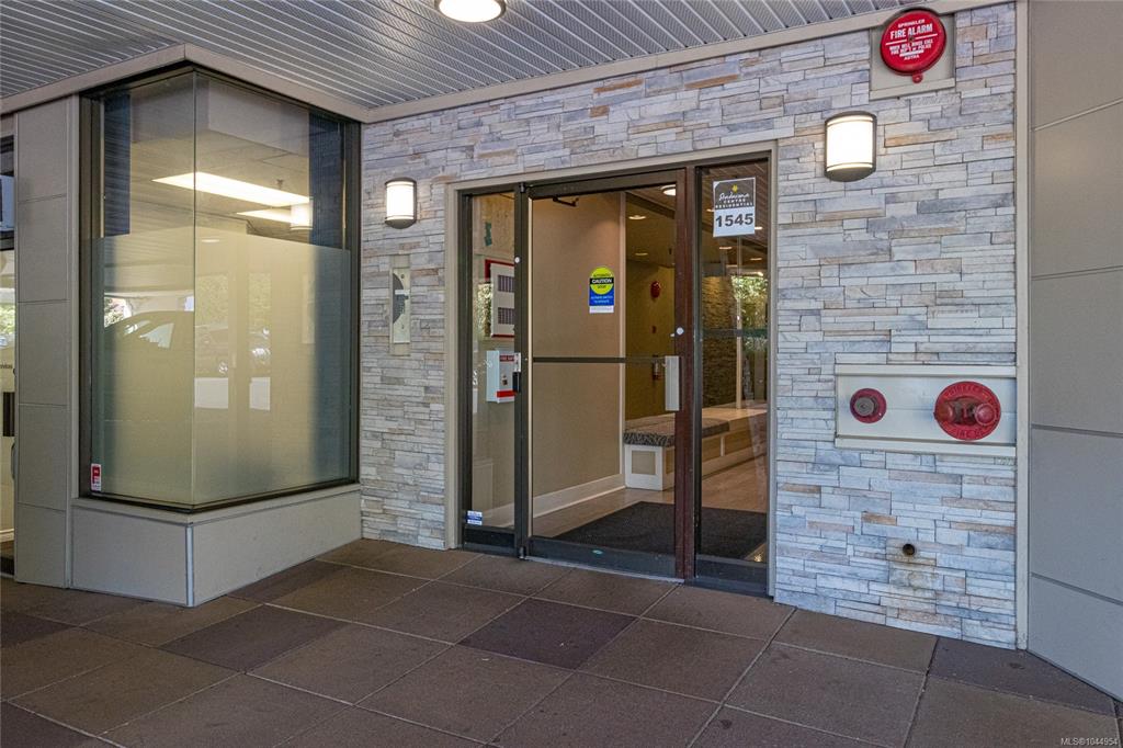 Third View of 1545 Pandora Ave, Stadacona Centre, Victoria, BC, V8R 6R1