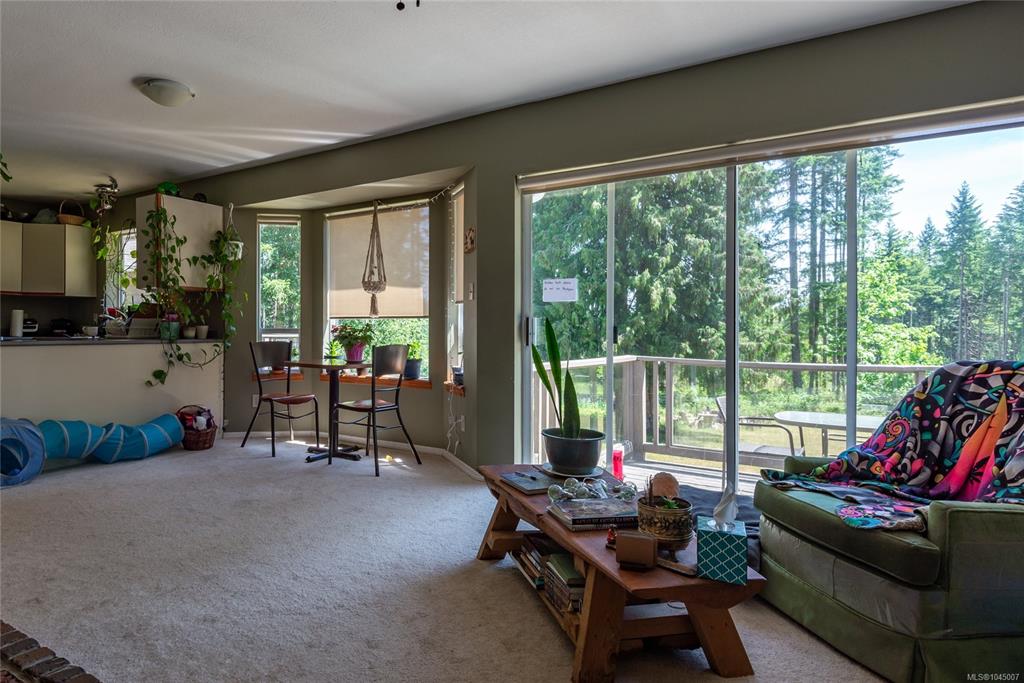 Fourth View of 8598 Island Hwy N, Black Creek, BC, V9N 1H3